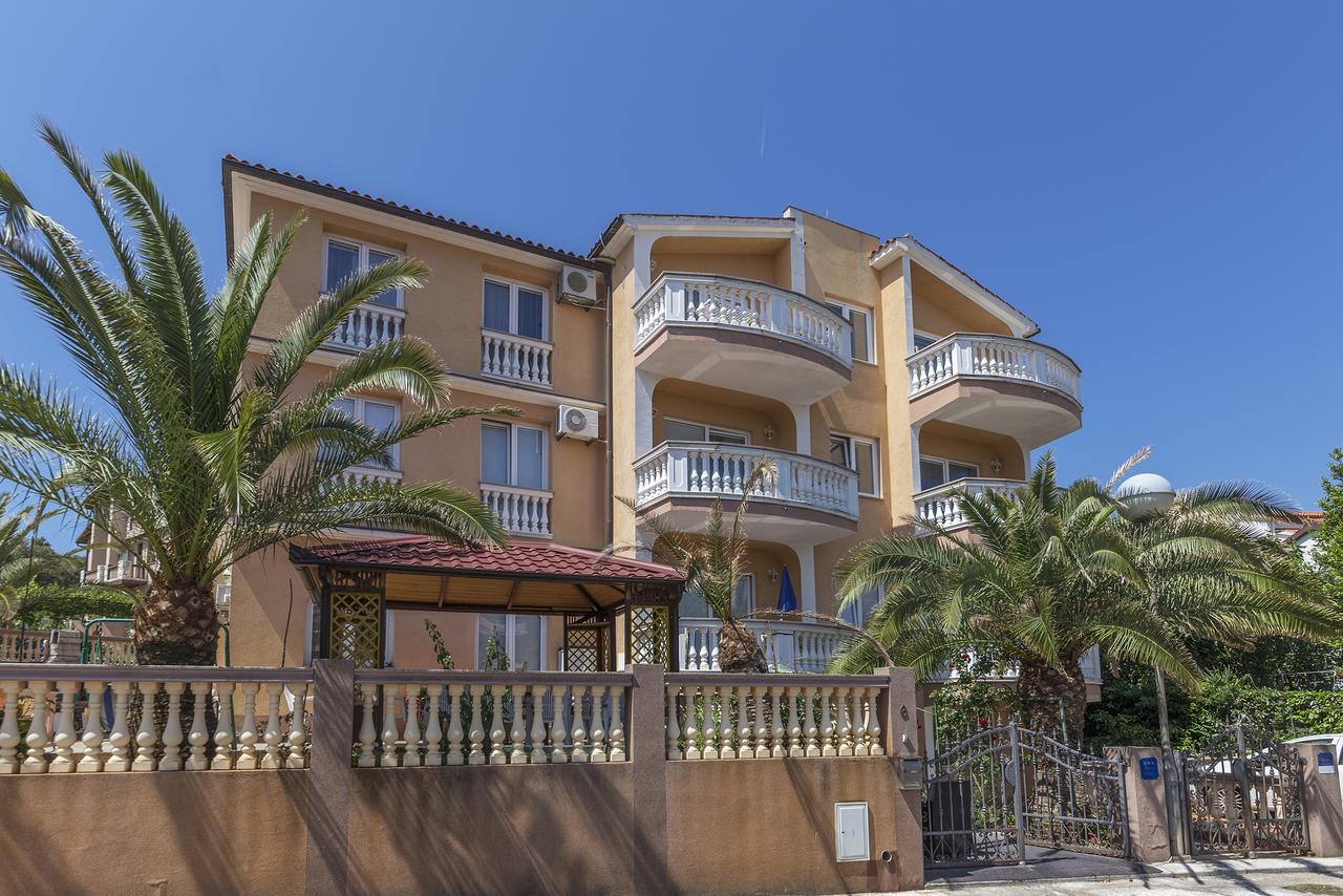 Apartments Canaria Pula Exteriér fotografie